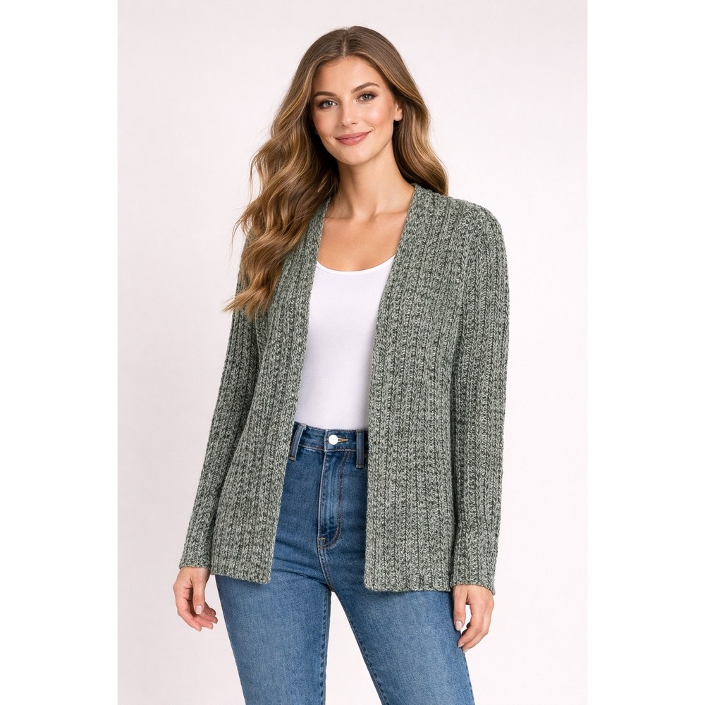 ⭐️ Wild Fable Modern Minimalist Green Knit Cardigan size M